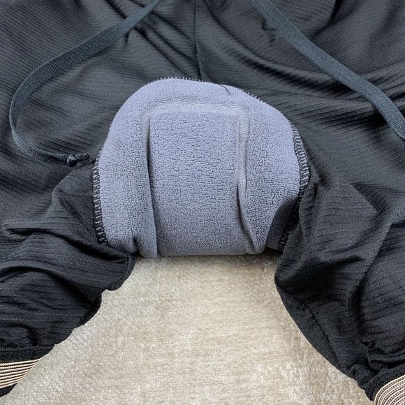 Canari Cycling Shorts Mens Size Large Padded Stash Pocket Gym - Picture 10 of 16